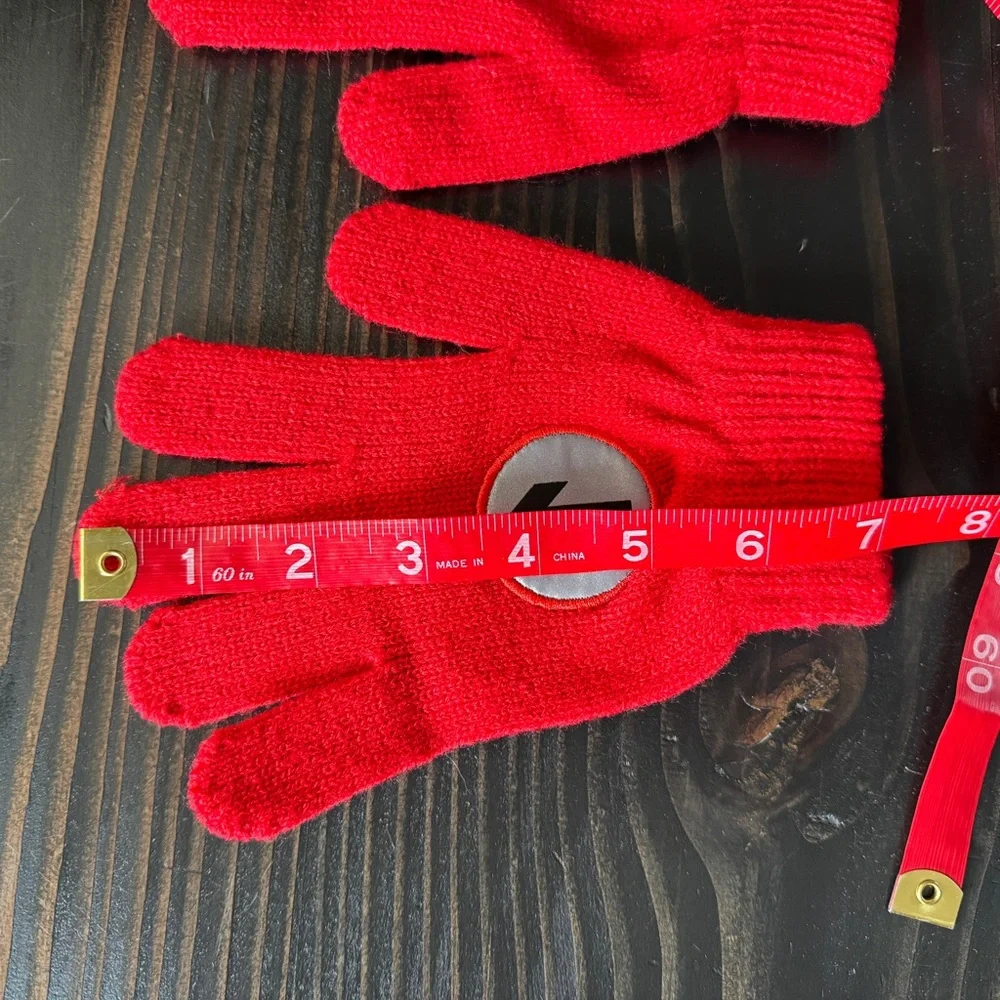 NWT Restoration Hardware Red Arrow Relective Gloves for Kids